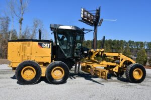 2019 Cat 120M