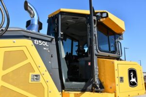 2022 Deere 850L