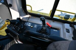 2019 Komatsu D65WX-18