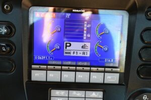 2019 Komatsu D65WX-18