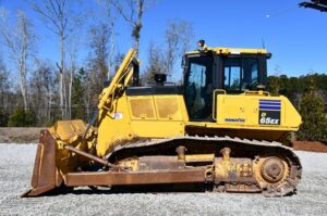 2018 Komatsu D65EX-18