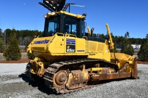 2018 Komatsu D65EX-18