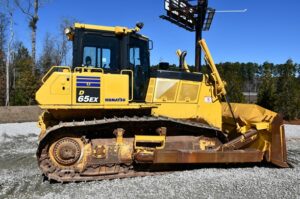 2018 Komatsu D65EX-18