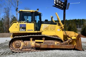 2018 Komatsu D65EX-18