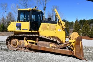 2018 Komatsu D65EX-18