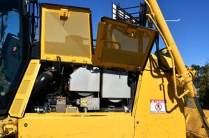 2018 Komatsu D65EX-18