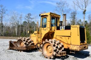 1985 CATERPILLAR 815B