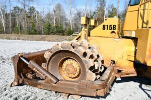 1985 CATERPILLAR 815B