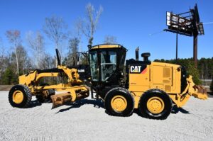 2011 CATERPILLAR 140M2