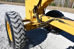 2011 CATERPILLAR 140M2