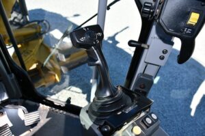 2011 CATERPILLAR 140M2