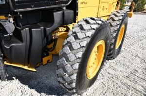 2011 CATERPILLAR 140M2