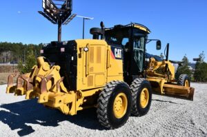 2011 CATERPILLAR 140M2