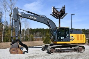 2023 Deere 210P