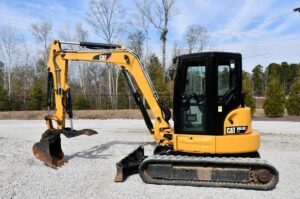 2018 CATERPILLAR 305.5E2