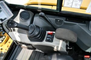 2018 CATERPILLAR 305.5E2