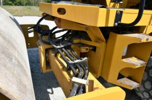 2005 CAT CS533E Compactor 1964-BT