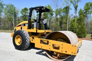 2005 CAT CS533E Compactor 1964-BT 2005 CAT CS533E Compactor 1964-BT