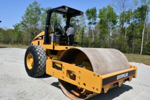 2005 CAT CS533E Compactor 1964-BT 2005 CAT CS533E Compactor 1964-BT