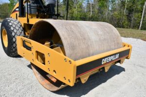 2005 CAT CS533E Compactor 1964-BT 2005 CAT CS533E Compactor 1964-BT