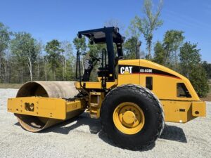 2005 CAT CS533E Compactor 1964-BT 2005 CAT CS533E Compactor 1964-BT