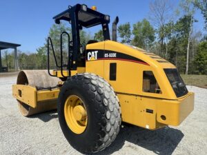 2005 CAT CS533E Compactor 1964-BT 2005 CAT CS533E Compactor 1964-BT
