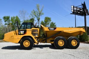 2016 CAT 725C2 Truck 1955-BB 2016 CAT 725C2 Truck 1955-BB