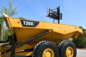 2016 CAT 725C2 Truck 1955-BB 2016 CAT 725C2 Truck 1955-BB