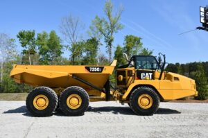 2016 CAT 725C2 Truck 1955-BB 2016 CAT 725C2 Truck 1955-BB