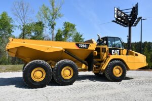 2016 CAT 725C2 Truck 1955-BB 2016 CAT 725C2 Truck 1955-BB