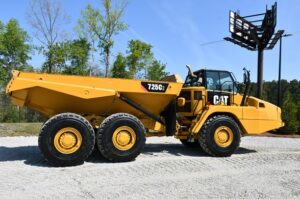 2016 CAT 725C2 Truck 1955-BB 2016 CAT 725C2 Truck 1955-BB