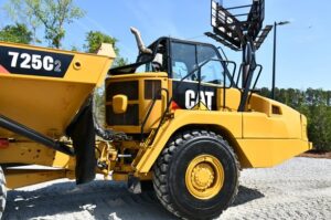 2016 CAT 725C2 Truck 1955-BB 2016 CAT 725C2 Truck 1955-BB