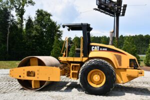 2004 CAT CS563E Compactor 1963-BT 2004 CAT CS563E Compactor 1963-BT