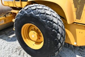 2004 CAT CS563E Compactor 1963-BT 2004 CAT CS563E Compactor 1963-BT