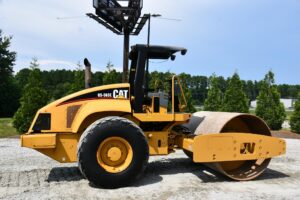 2004 CAT CS563E Compactor 1963-BT 2004 CAT CS563E Compactor 1963-BT