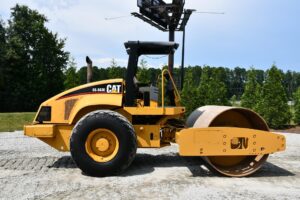 2004 CAT CS563E Compactor 1963-BT 2004 CAT CS563E Compactor 1963-BT