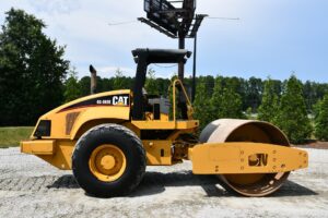 2004 CAT CS563E Compactor 1963-BT 2004 CAT CS563E Compactor 1963-BT