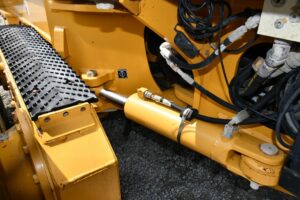 2017 Deere 672G Grader 1956-BT