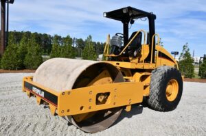 2005 CATCS533E Compactor 1965-BT 2005 CATCS533E Compactor 1965-BT