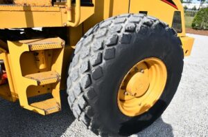 2005 CATCS533E Compactor 1965-BT 2005 CATCS533E Compactor 1965-BT