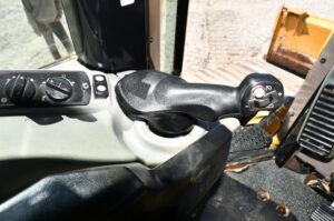 2019 CAT D6N LGP Dozer 1957-BT