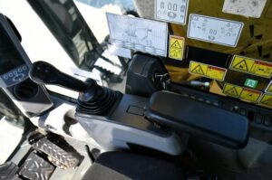 2017 CAT 323FL Excavator 1980-BT