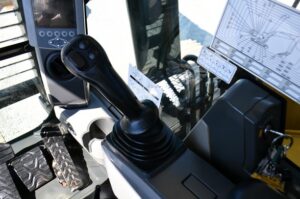 2017 CAT 323FL Excavator 1980-BT