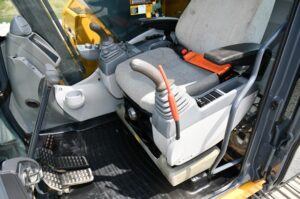 2019 Deere 180G LC Excavator 2006-BT