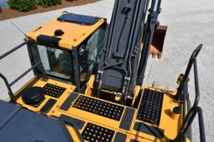 2020 Deere 350GLC Excavator 1990-BT