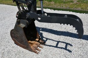 2021 Deere 85G Excavator 2004-BT
