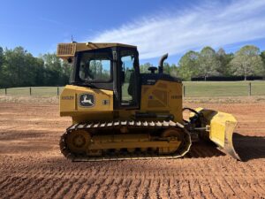 2023 DEERE 450K LGP 2015-BT