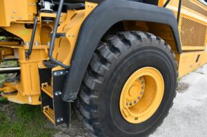 2022 Deere 260E Dump Truck 2033-BT 2022 Deere 260E Dump Truck 2033-BT