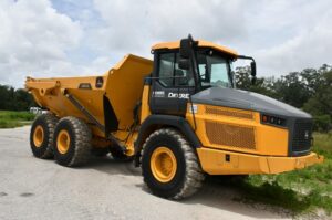 2021 Deere 260E Dump Truck 2034-BT