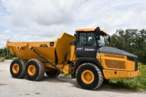 2021 Deere 260E Dump Truck 2034-BT